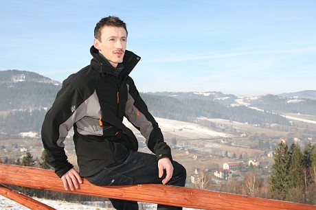 http://www.skijumping.pl/newsy/zdjecia/powieksz/img_7825_14-02-2008.jpg