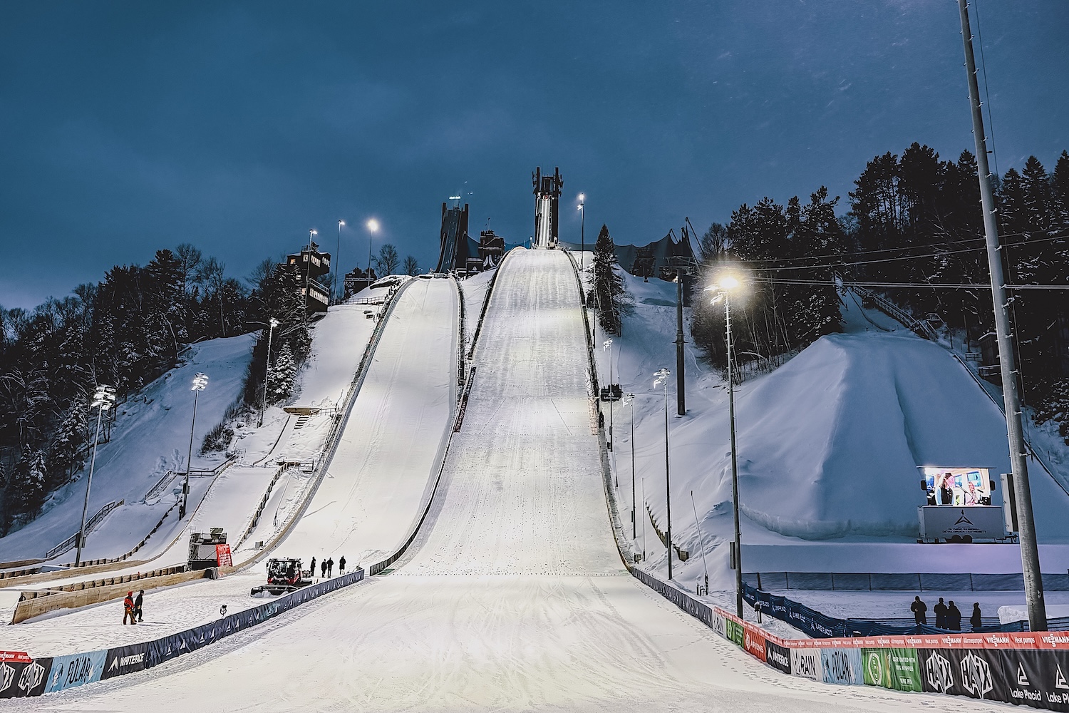 PŚ w Lake Placid: Piątkowa noc z kwalifikacjami mężczyzn i konkursem kobiet (listy startowe)